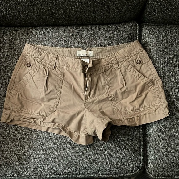 Old Navy shorts - Picture 1 of 5